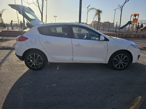Renault Megane 3 2012 Play