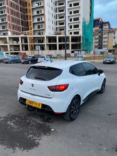 Renault Clio 4 2015 Limited