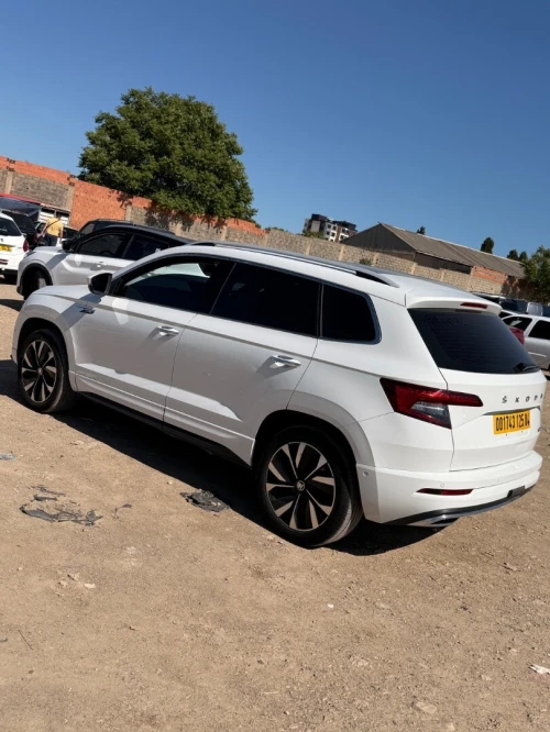 Skoda Karoq 2025 Luxury full option