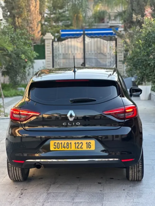Renault Clio 5 2022 Intons