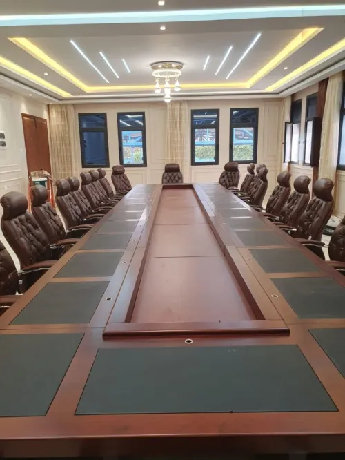 DES TABLE DE REUNIONE 