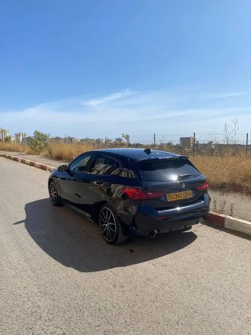 BMW Série 1 2023 M performance