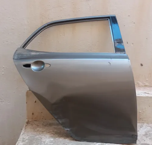 +porte  avant côté passager capot+porte arrière côté passager 
