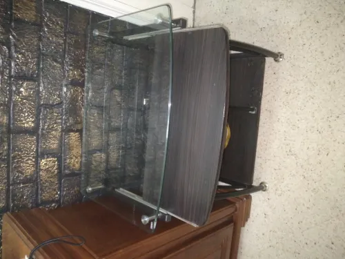 Table pour pc en verre