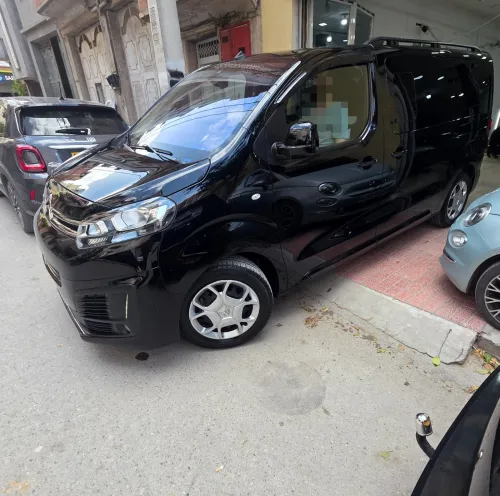 Citroen Jumpy 9 place 2024 La tout