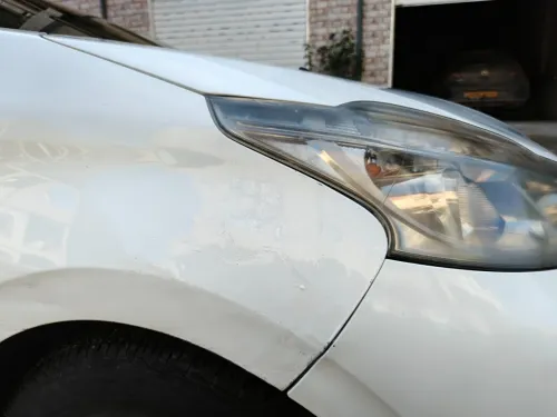 Peugeot 208 2015 Silver Line