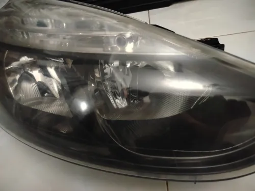 Phare droit clio 4 Renault D'origine coté droit