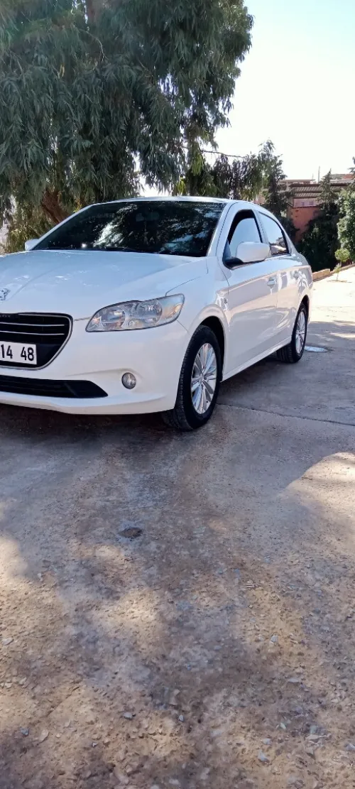 Peugeot 301 2014 Allure