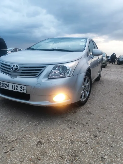 Toyota Avensis 2012 Premium