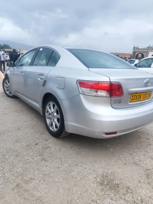 Toyota Avensis 2012 Premium