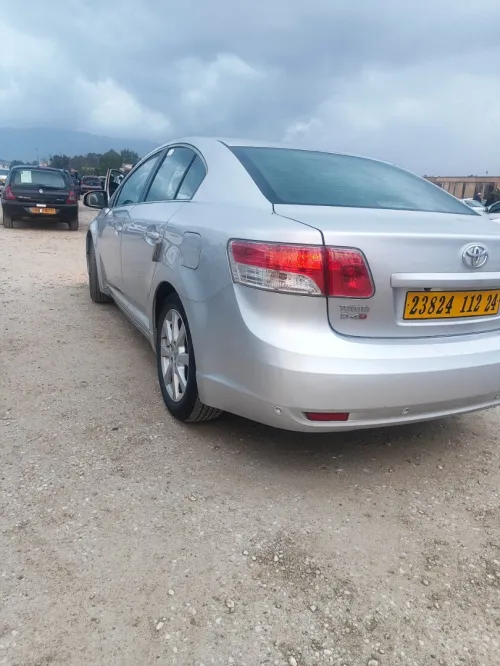 Toyota Avensis 2012 Premium
