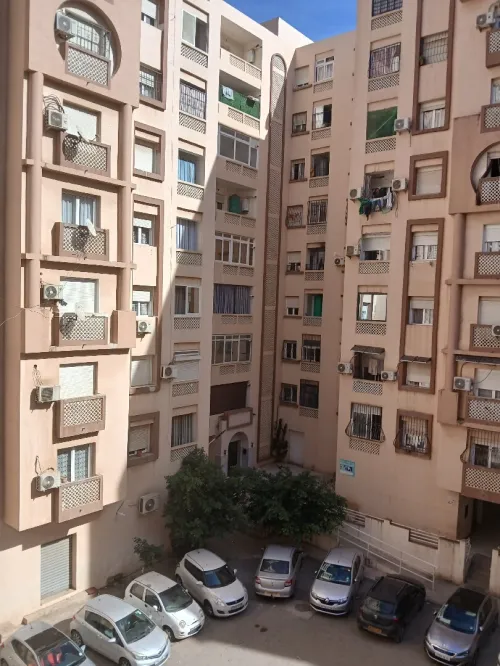 Location Appartement F4 Blida Blida