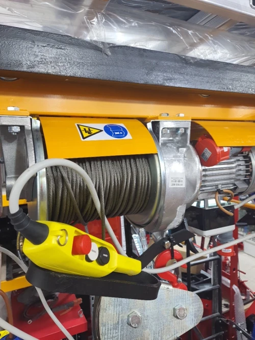 Geurbeur electrique gerbeur semi électrique transpalette