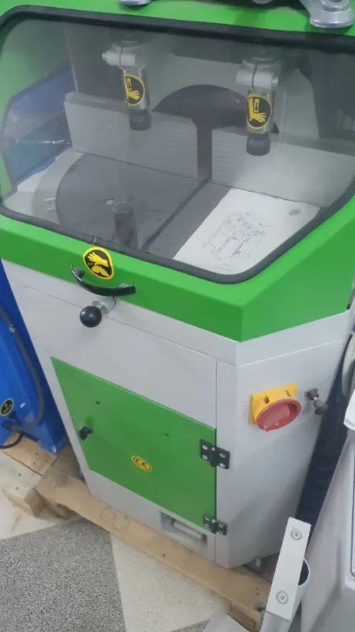 Groupe electrogene compresseur a vis damesauteuse Tronçonneuse a table coudeuse Cisaille  