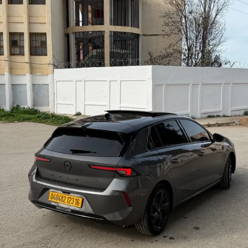 Peugeot 208 2023 GT
