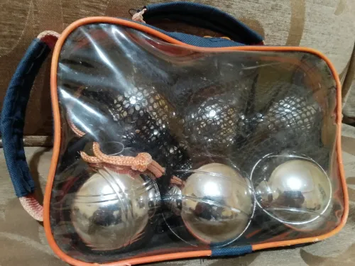 BOULE DE PETANQUE