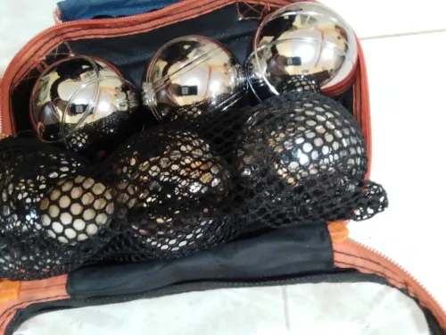 BOULE DE PETANQUE