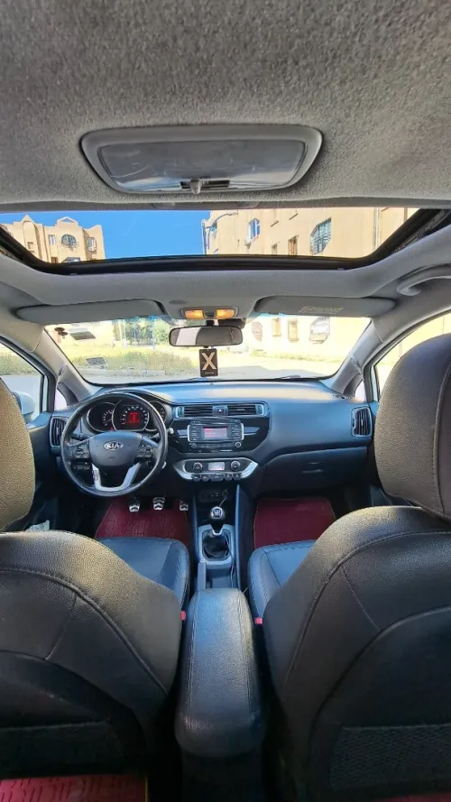 Kia Rio 5 portes 2015 Funny Facelift 