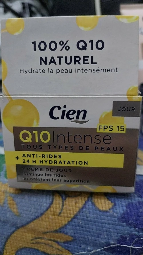 Crème anti rides . Jour  et nuit