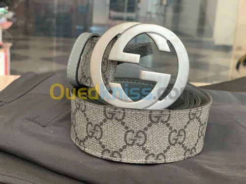 Ceinture GUCCI GG avec boucle GG