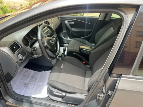 Volkswagen Polo 2016 carrat