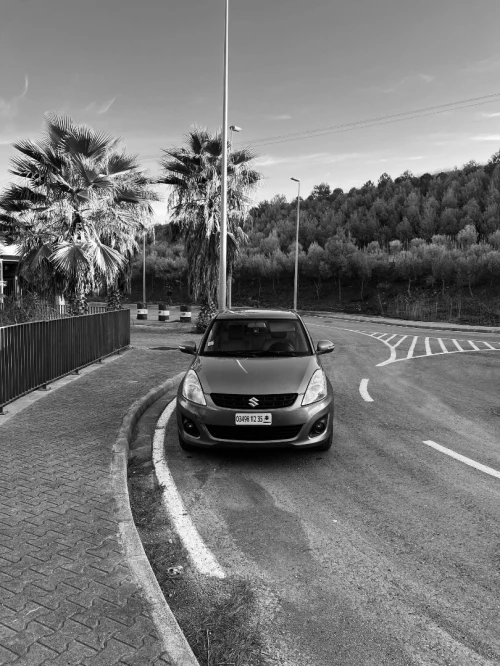 Suzuki Swift 2012 Dzire