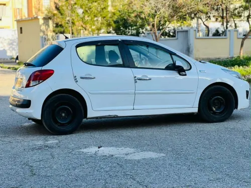 Peugeot 207 plus 2013 207 plus