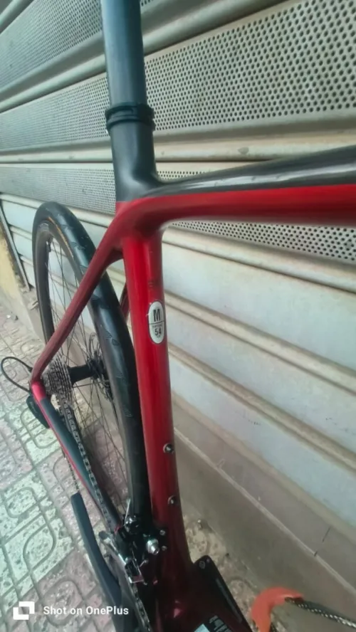 Vélo de route Scott carbon 12v