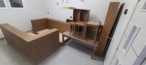 Salon algérien ( L ) en bois hêtre 3 canapé + table de basse + les tables de coins