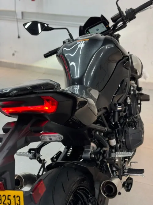 Kawasaki Z900 