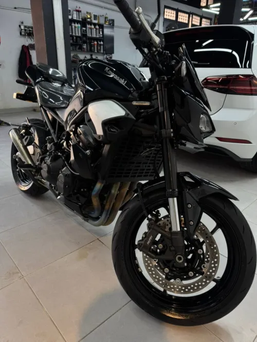Kawasaki Z900 