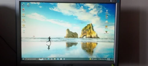 ORDINATEUR PC DE BUREAU