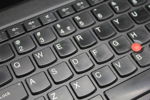LENOVO THINKPAD T14 I5-1145G7 16GB 512GB 14 FHD 