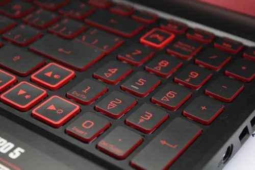 ACER NITRO 5 I5 9TH 16GB 512GB GTX 1650 FHD 15"