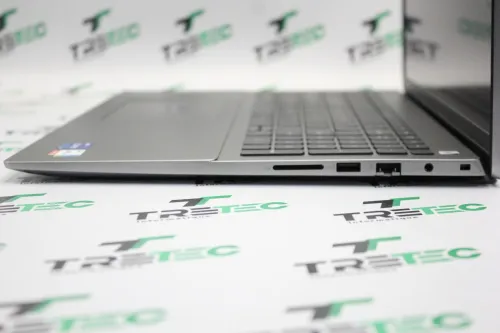 DELL VOSTRO 5620 I7 12th 16 GB 256 GB SSD FHD 16''