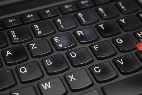 LENOVO THINKPAD E480 I5-8250U 8GB 256GB SSD 14 FHD