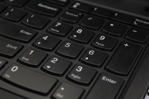 LENOVO THINKPAD P15 XEON 11855M  32 GB 1 TB SSD NVIDIA RTX A3000 FHD 15