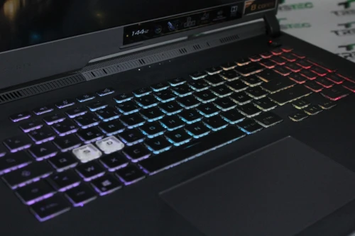 ASUS ROG STRIX G713IM RYZEN 7 4800H 16 GB 512 GB SSD RTX 3050 TI
