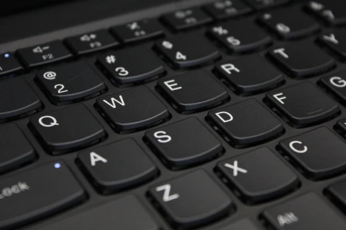 LENOVO THINKPAD X1 CARBON I7 8th 16 GB 256 GB SSD FUL HD 14" TACTILE 