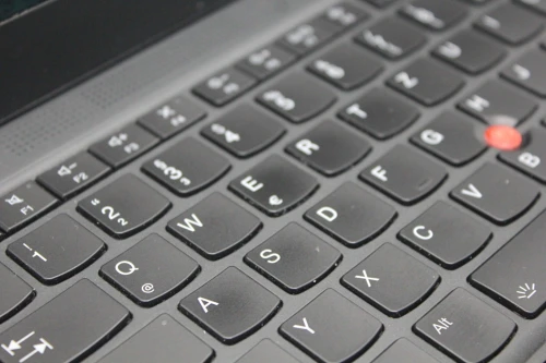 LENOVO ThinkPad T14s I7-1185G7 16 GB 512 GB SSD FHD 14" TACTILE