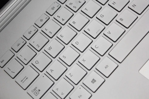 MICROSOFT SURFACE BOOK 3 I7 10th 32GB 1TB SSD 3K TACTILE 15" GTX 1660TI