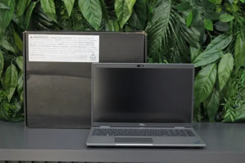 DELL LATITUDE 5540 I5 13th 16 GB 512 GB SSD 15" FHD NEUF