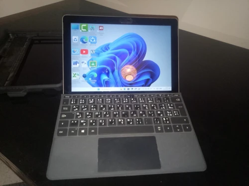 Microsoft surface go 8g ram/128 ssd