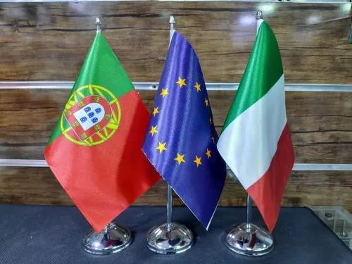 Drapeaux National + Support pour les bureaux profesionnel