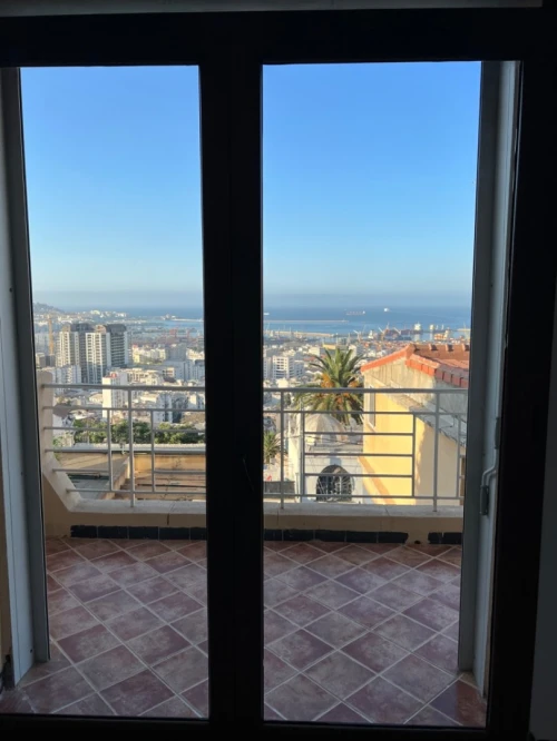 Location Niveau De Villa F3 Alger El mouradia