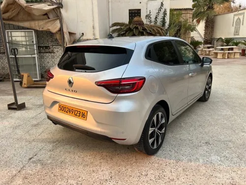 Renault Clio 5  2023 Evolution