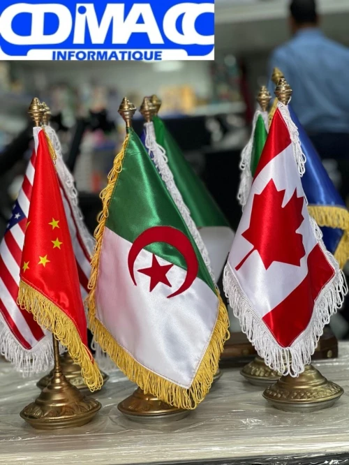 أعلام مكتبية فاخرة بجودة عالية
