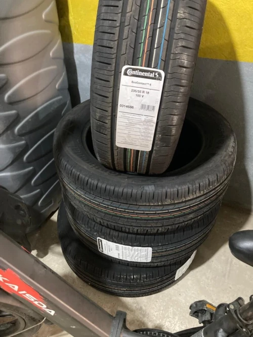 Pneu  continental 235 /55 R18