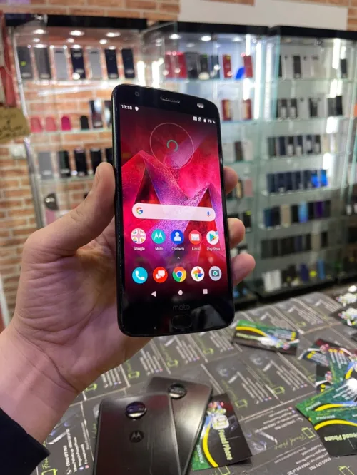 Motorola Moto Z2 Force