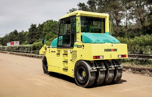 AMMANN Compacteur Pneumatique AP 240 